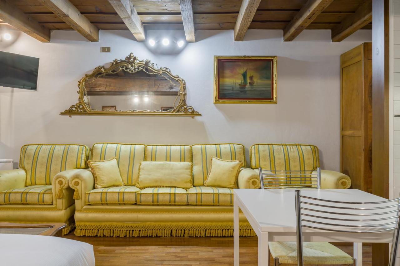 Appartement Leoncin d'oro à Vérone Extérieur photo